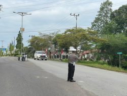 Satuan Lantas Polres lamandau Laksanakan Pengaturan Lalin Pada Pagi hari