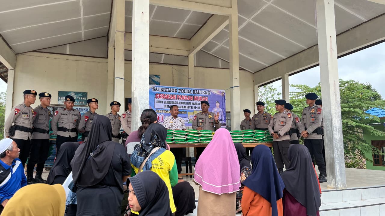 Bantu Stabilkan Pasokan dan Harga Beras, Brimob Kalteng Gelar Pangan Murah di Bartim