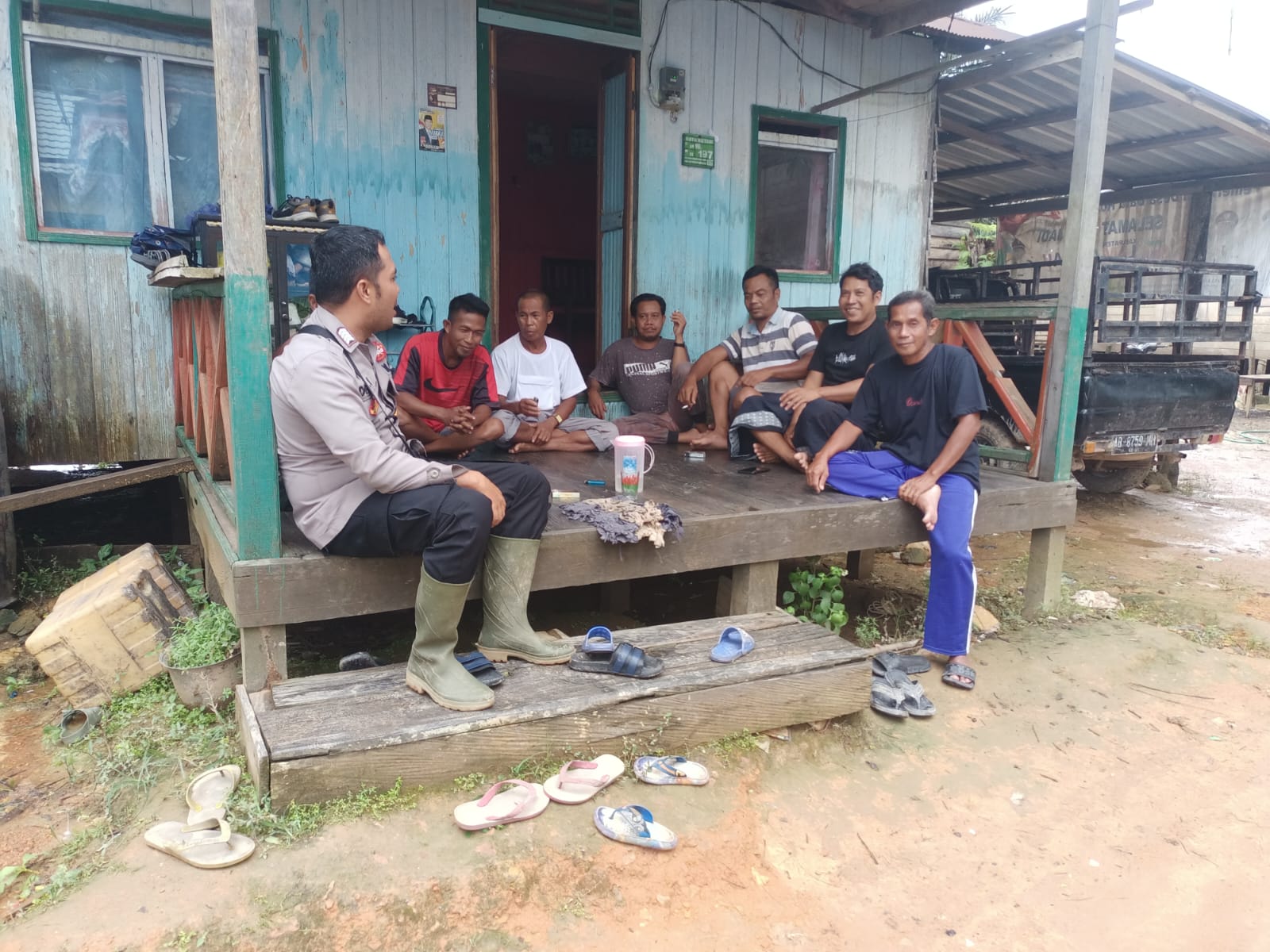 Bhabinkamtibmas Polsek Bulik Sosialisasikan Penanggulangan Premanisme Berkedok Ormas