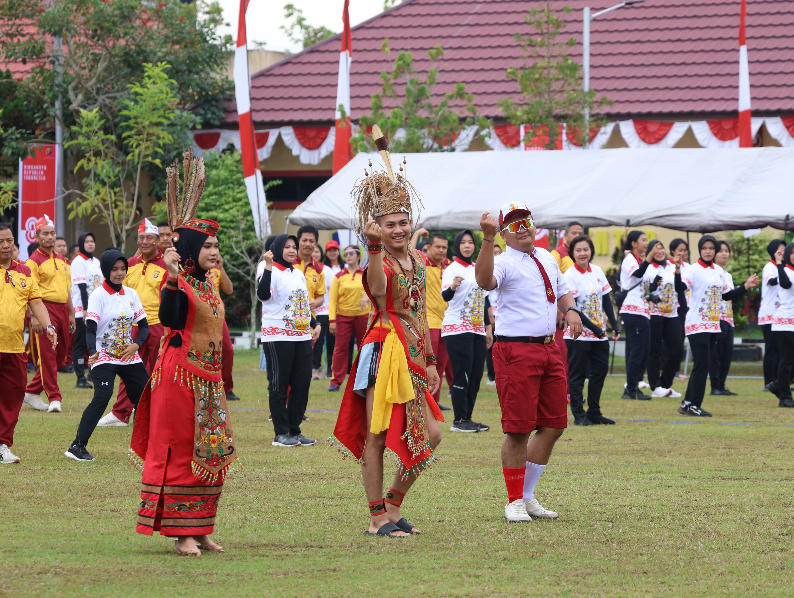 Senam Bersama, Lomba Memasak, Hingga Tarik Tambang Semarakkan Hari Kemerdekaan RI ke- 80 di Polda Kalteng
