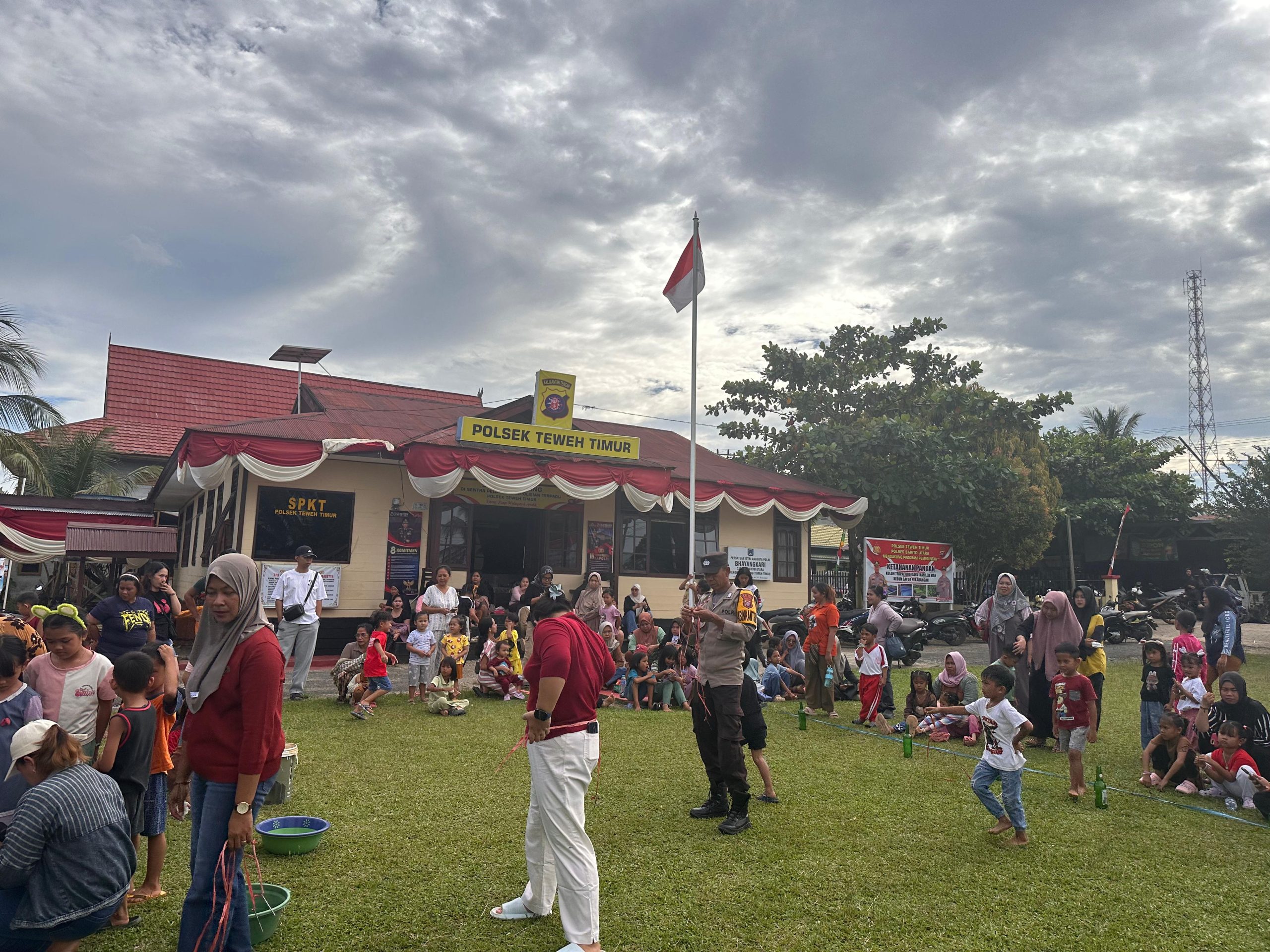 Polsek Teweh Timur Gelar Lomba HUT RI ke-80, Anak TK dan SD Ikut Meriahkan Suasana