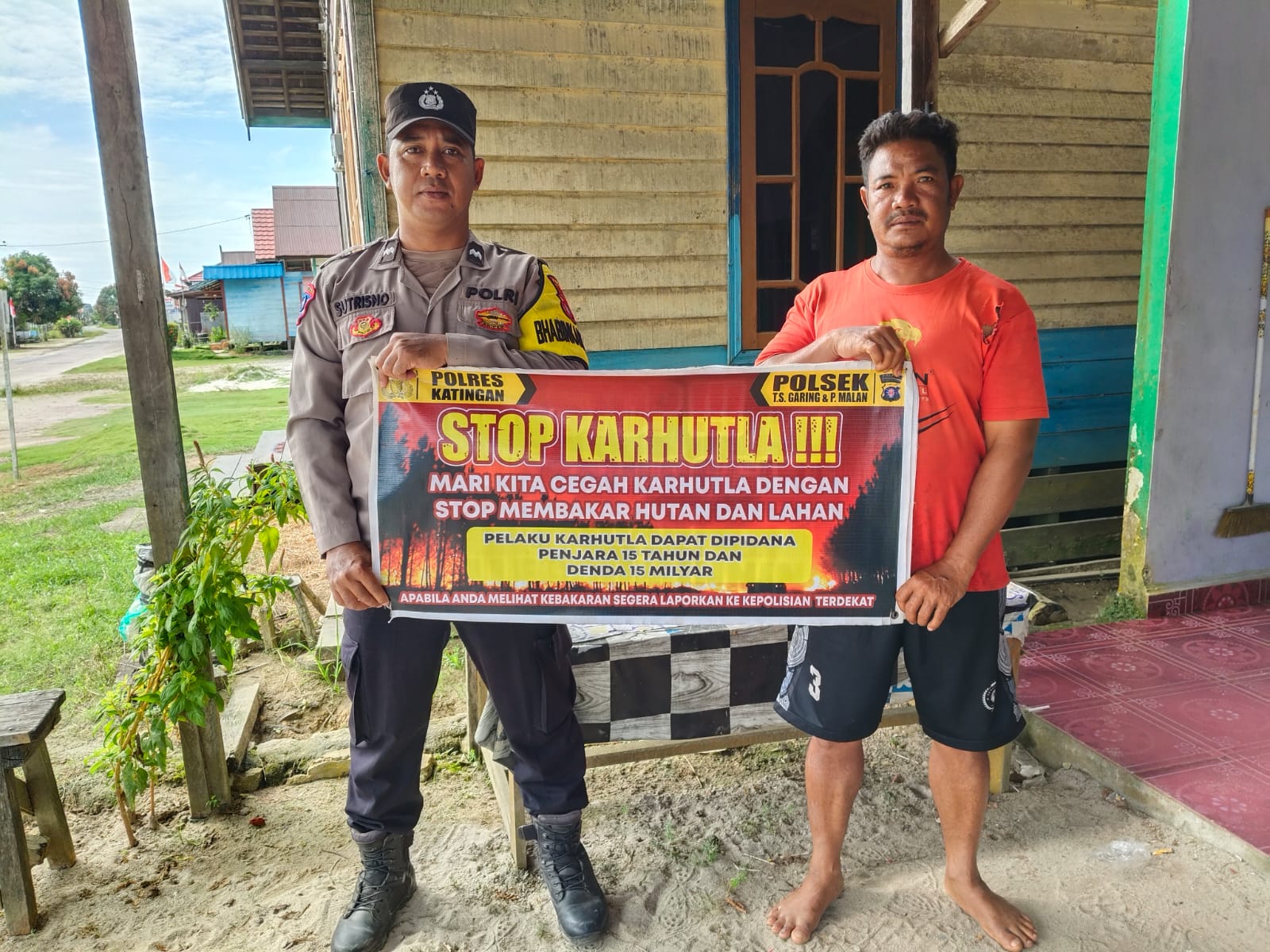 Ciptakan lingkungan sehat Polsek Tws Garing dan Pulau Malan sosialisasi Stop Karhutla.