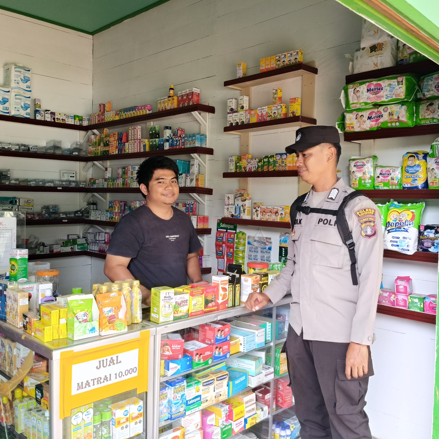 Tingkatkan Sitkamtibmas yang Kondusif ,Polsek Marikit laksanakan Patroli ke Obvit dan pemukiman warga.