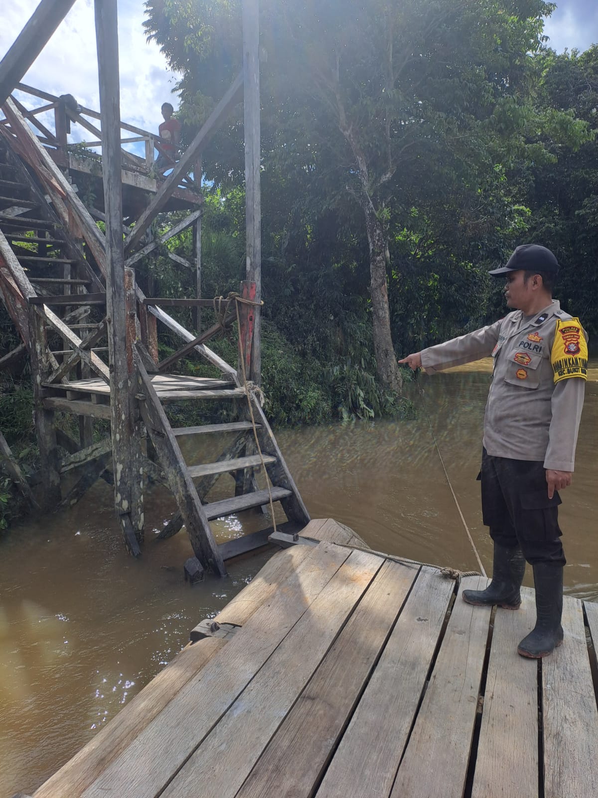 Debit Air terpantau normal , Polsek Katingan Hulu dan Bukit Raya Imbau Warga agar tetap selalu waspada.