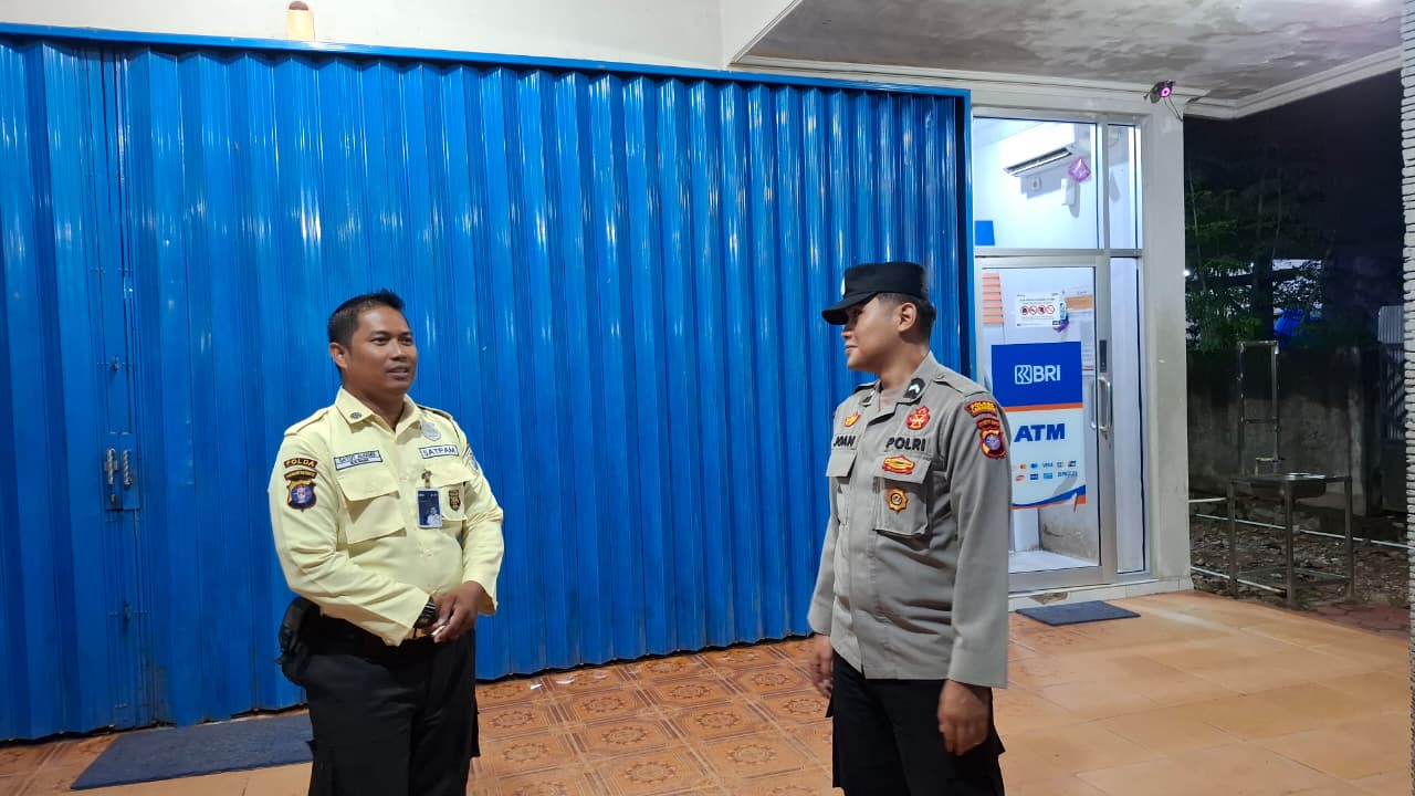 Piket Polsek Patroli dan Silaturahmi dengan Satpam Bank BRI