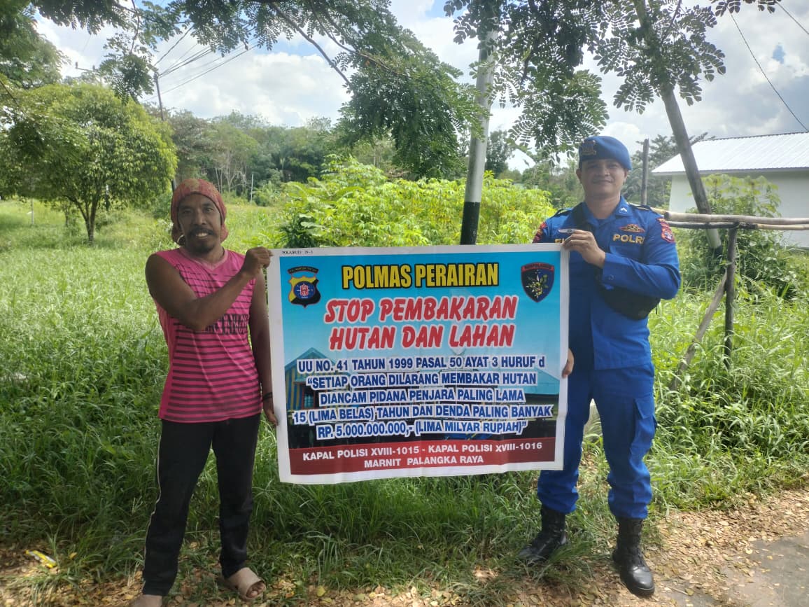 Sosialisasii/Binluh Tentang KARHUTLA Di danau lais pahandut Seberang kel.pahandut kec.pahandut Kota Palangkaraya