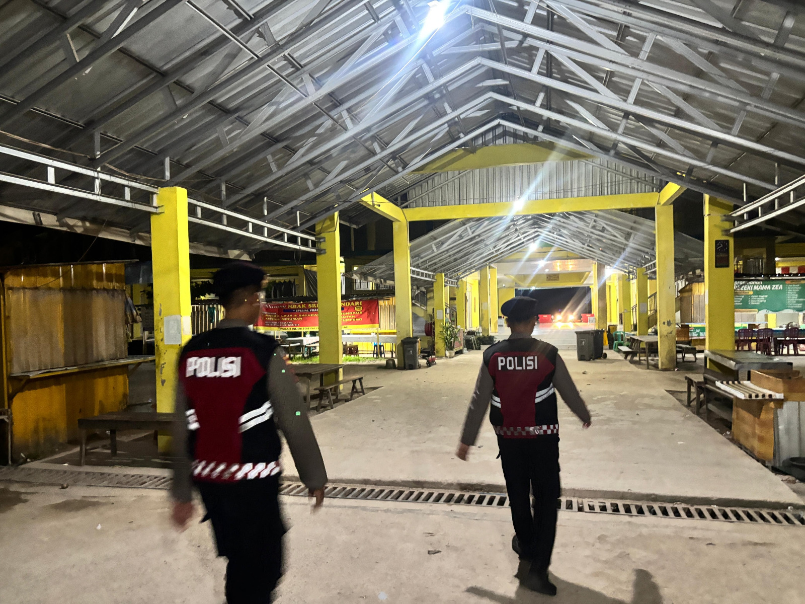 Sat Samapta Polres Lamandau Patroli Malam Hari, Jaga Kamtibmas dan sambang sejumlah Tempat