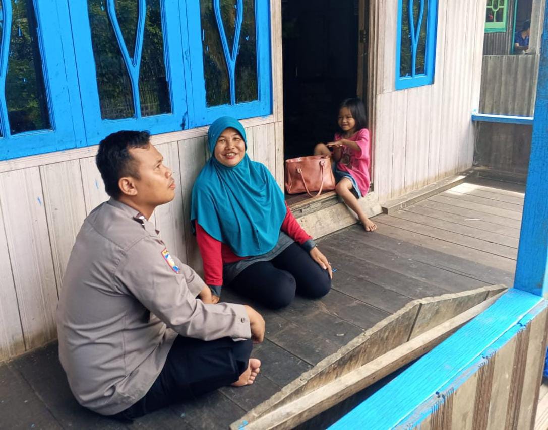 BHABINKAMTIBMAS POLSEK KATINGAN HULU SAMBANGI WARGA.