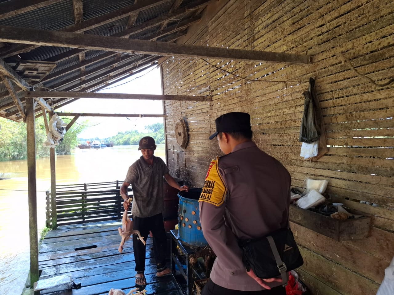 *Giat Patroli Dialogis dilaksanakan oleh Personel Polsek Sanaman Mantikei untuk menciptakan Kamtibmas yang Aman*