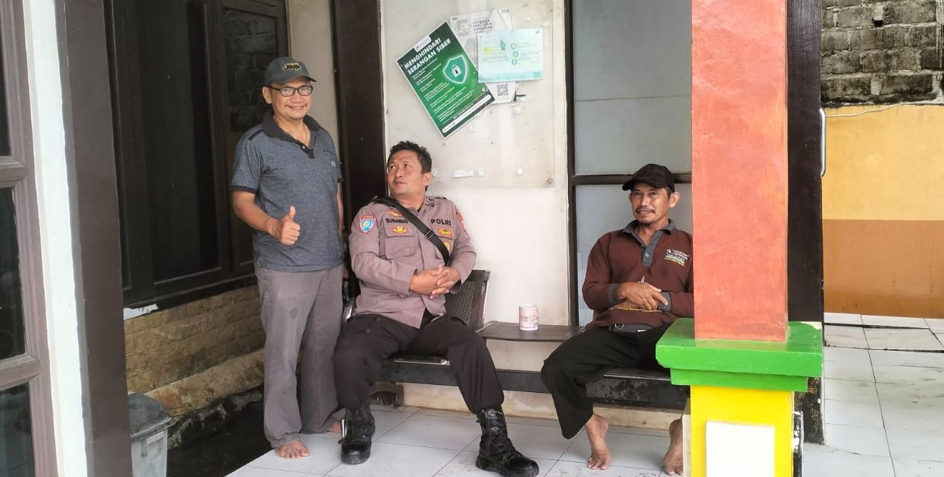 Perkuat Kamtibmas, Polsek Katingan Tengah Sambangi Warga