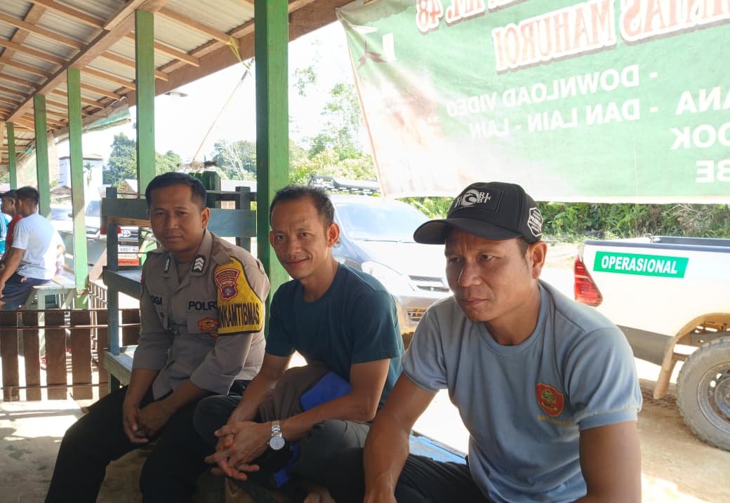 *Lewat Sambang Bhabinkamtibmas Ajak Warga Wujudkan Kamtibmas Kondusif*