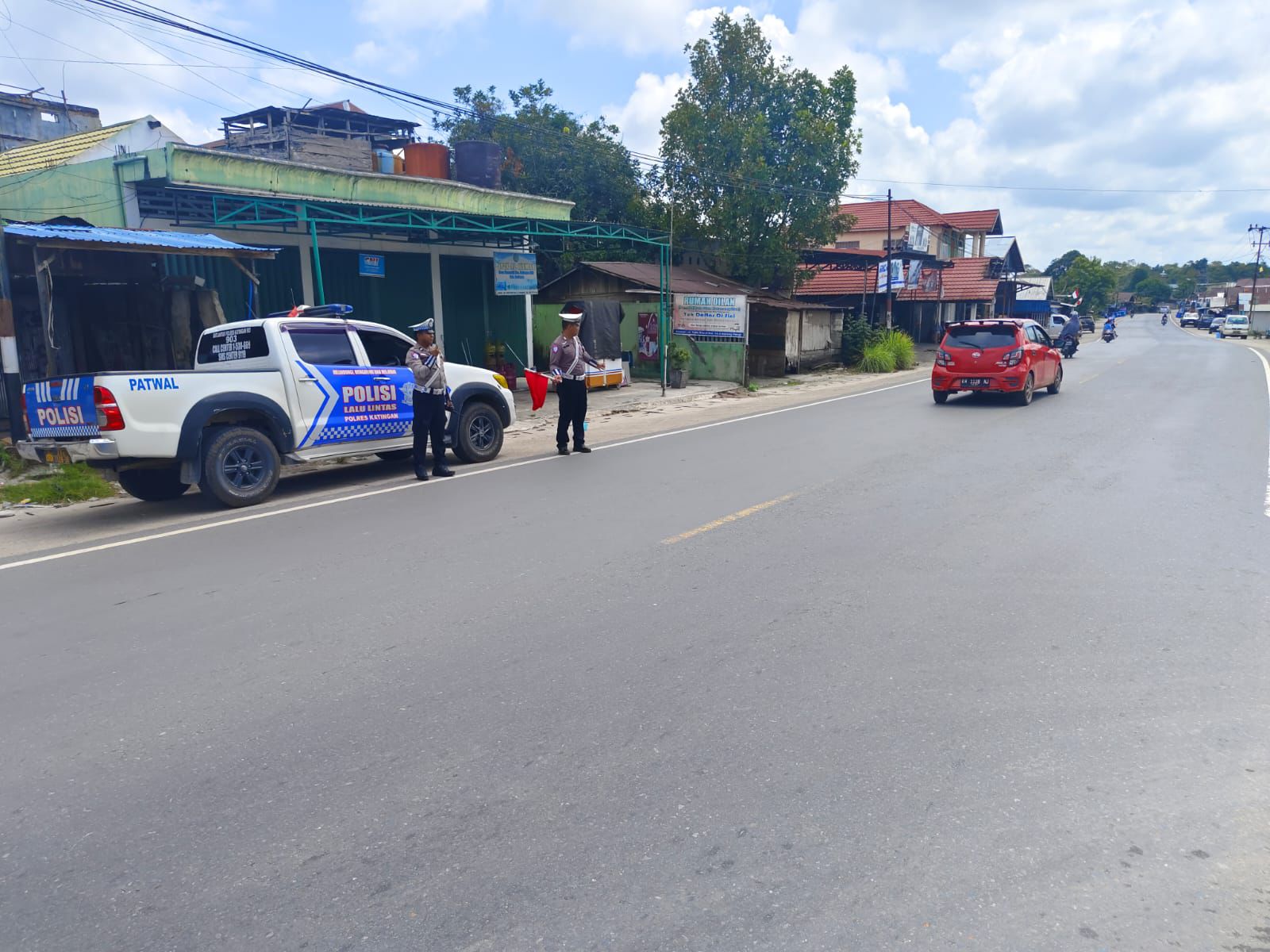 PENLING, Satlantas Polres Katingan Penyuluhan Keliling Kepada Para Pengendara
