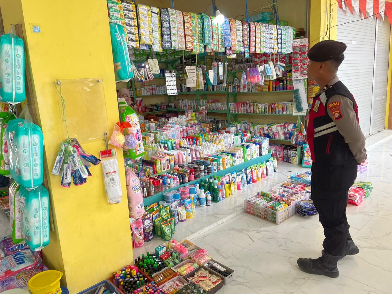 Satuan Samapta Patroli di Pasar Wilayah Hukum Polres Lamandau