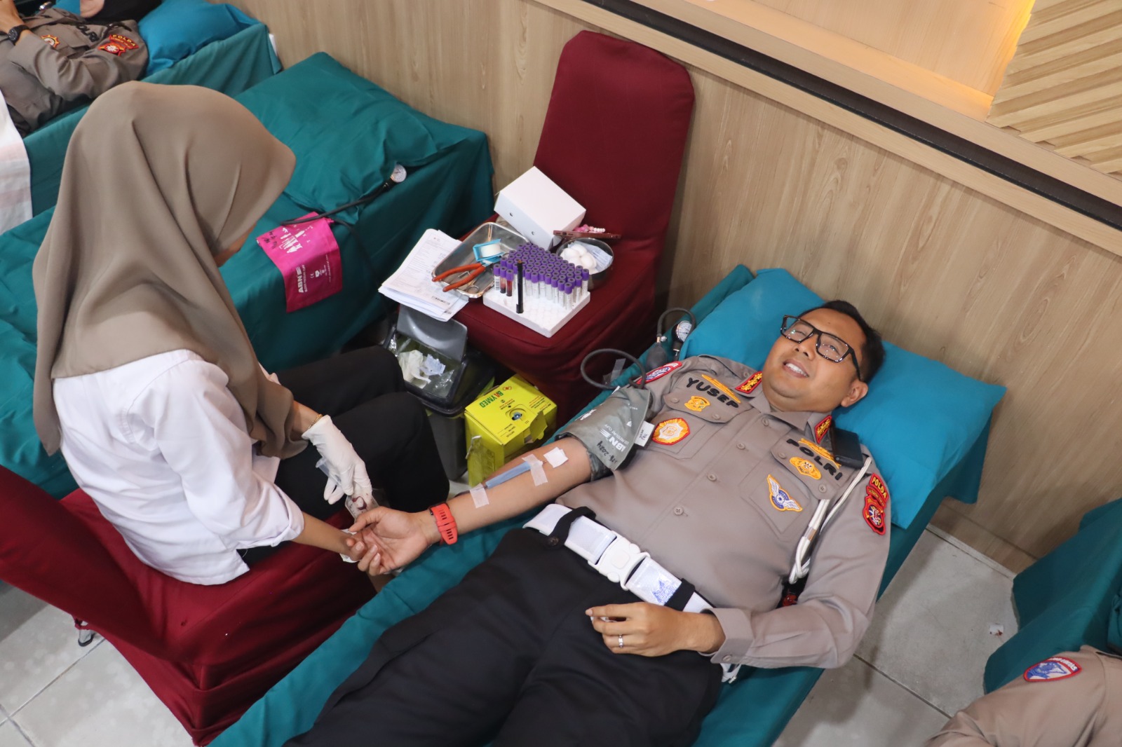 *Sambut Hari Ulangtahun Lalu Lintas ke-70, Ditlantas Polda Kalteng Tebar Kepedulian Lewat Bakti Kesehatan Donor Darah*