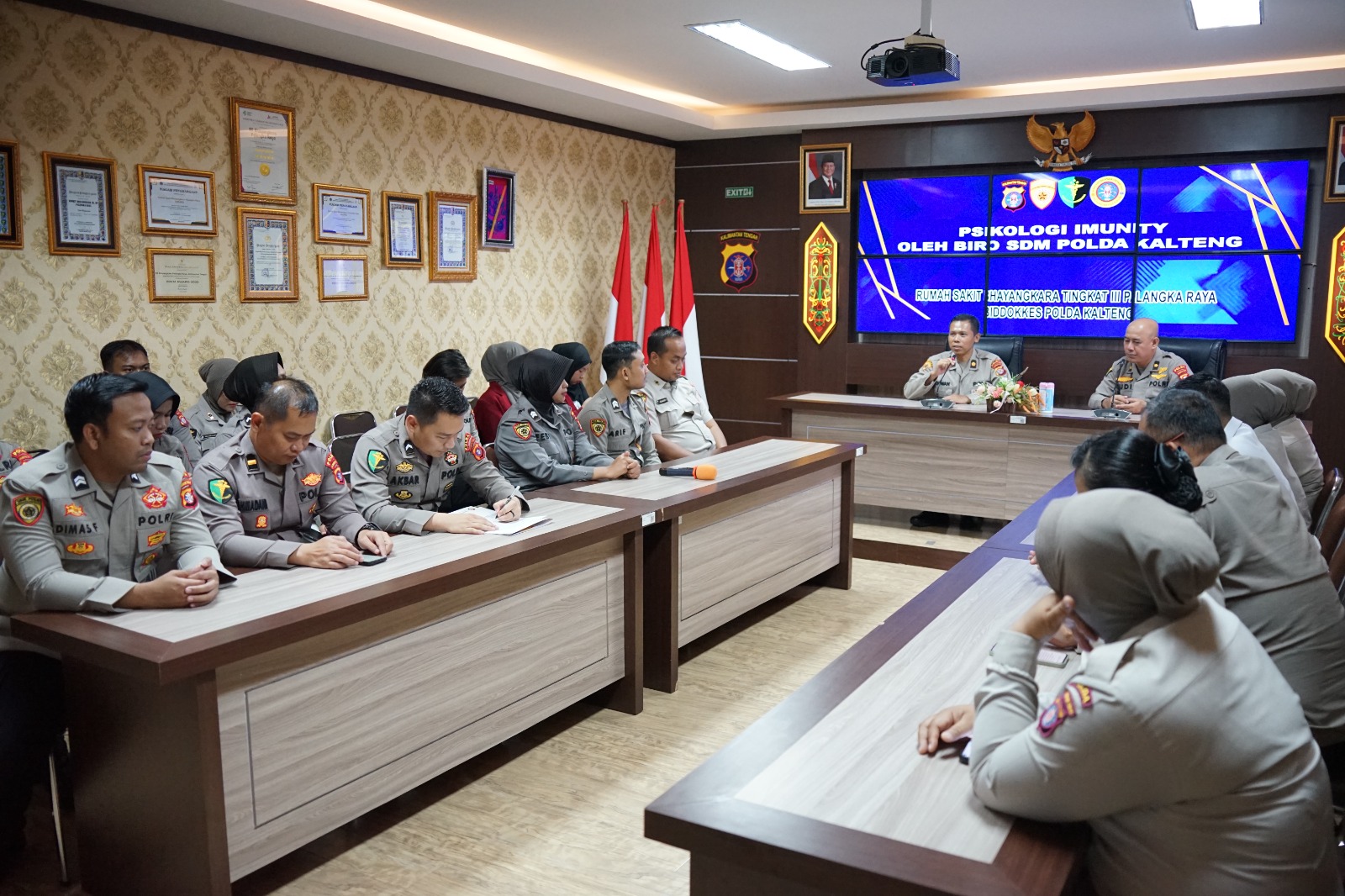 *Pelihara Kesehatan Mental, Personel Rumkit Bhayangkara Polda Kalteng Ikuti Psikologi Immunity dari Biro SDM*