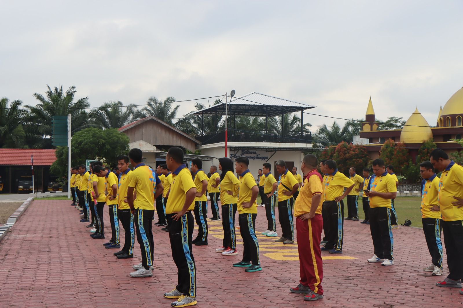 Personel Polres Katingan Bersama PJU Laksanakan Olahraga Pagi Demi Jaga Kebugaran