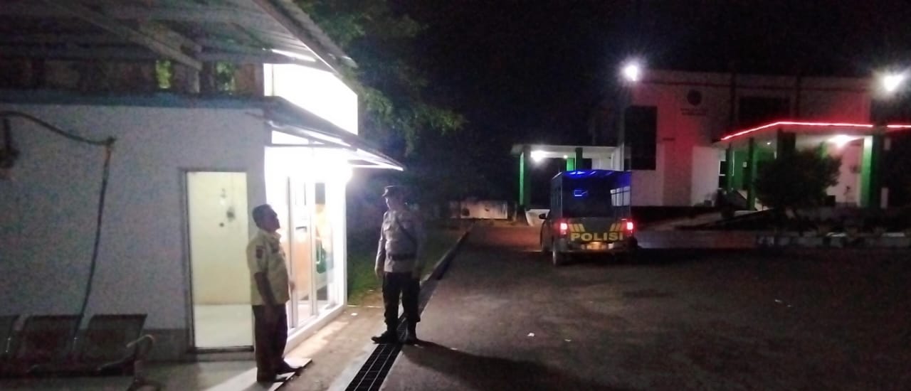 Polsek Bulik Patroli Sambangi Satpam Bank Kalteng