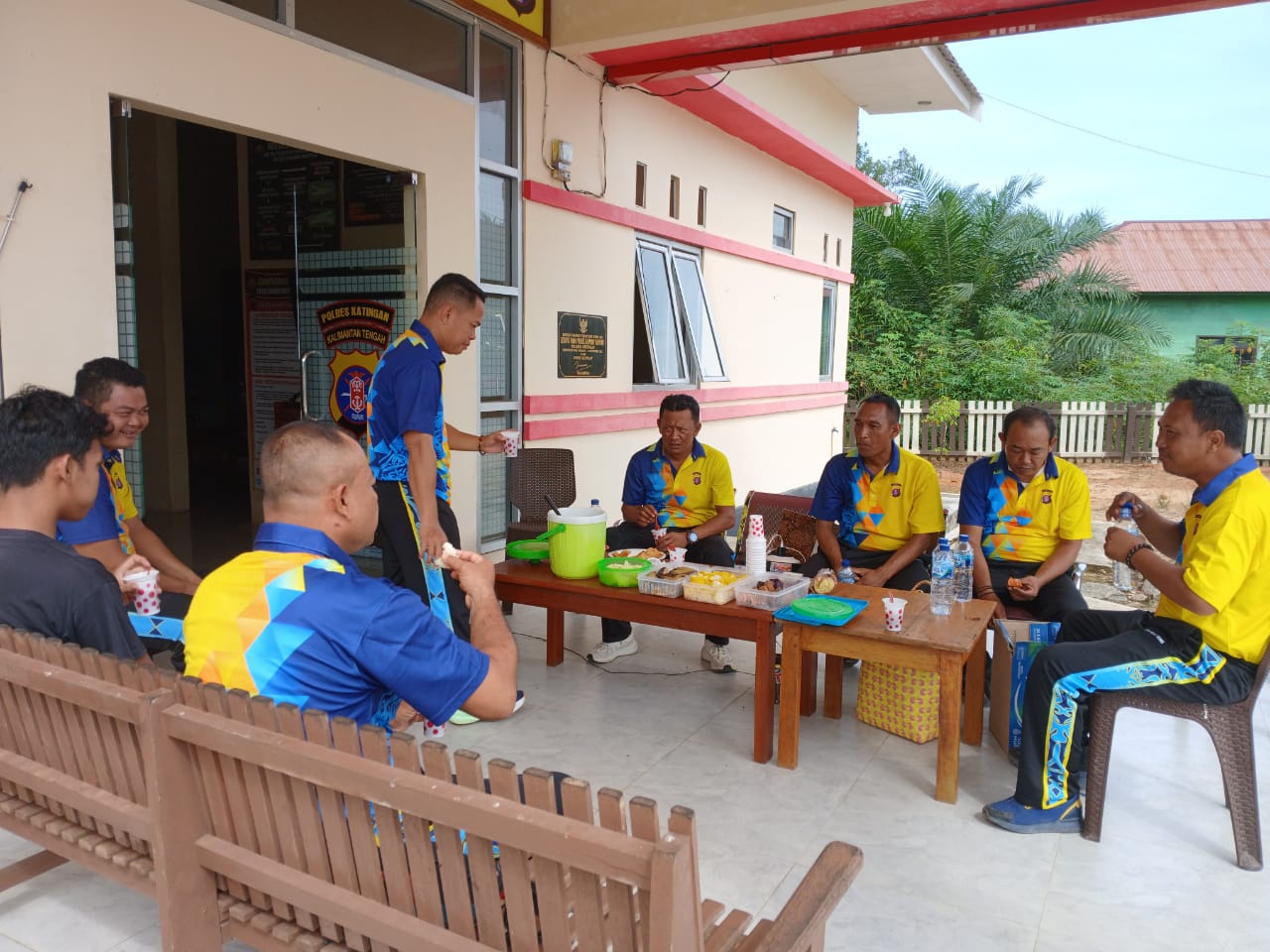*Jaga Kebugaran Tubuh, Polsek Sanaman Mantikei Lakukan Olah Raga Pagi*