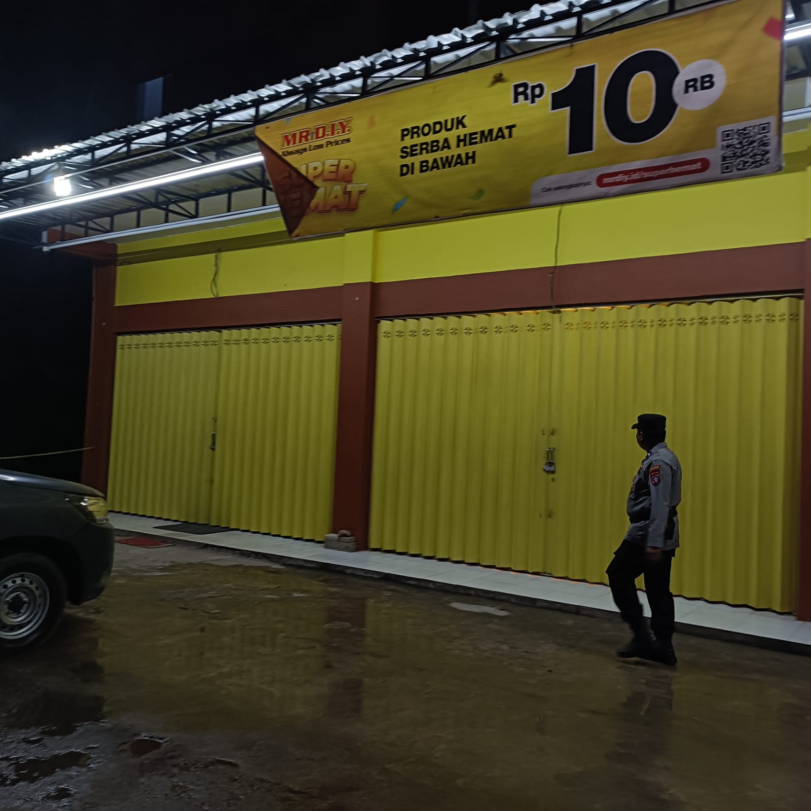 Personil Piket Polsek Bulik Laksanakan Patroli Pertokoan