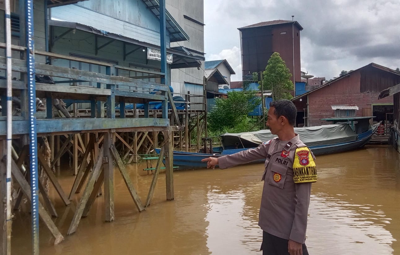 Debit Air terpantau normal , Polsek Katingan Hulu dan Bukit Raya Imbau Warga agar tetap selalu waspada.