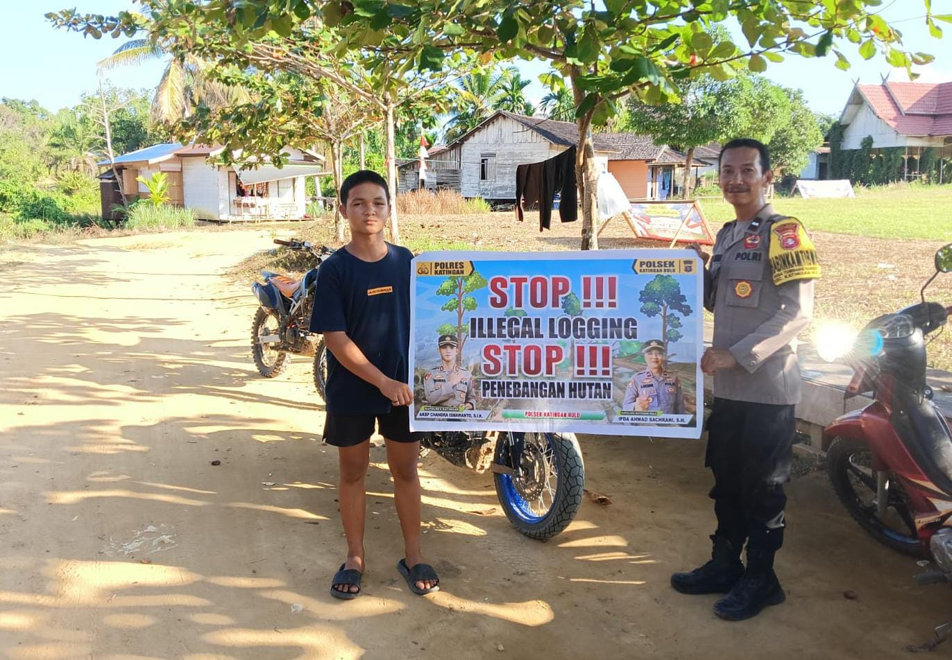Upaya Pencegahan Penebangan Hutan secara Liar (Ilegal Logging), Bhabinkamtibmas sosialisasi kepada masyarakat.