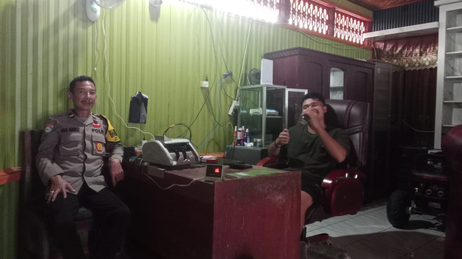 BHABINKAMTIBMAS POLSEK KATINGAN HULU SAMBANGI WARGA.