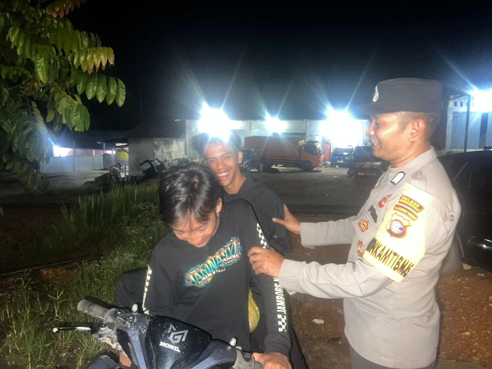 Piket Polsek Lamandau Sambang Anak-anak Yang Nongkrong