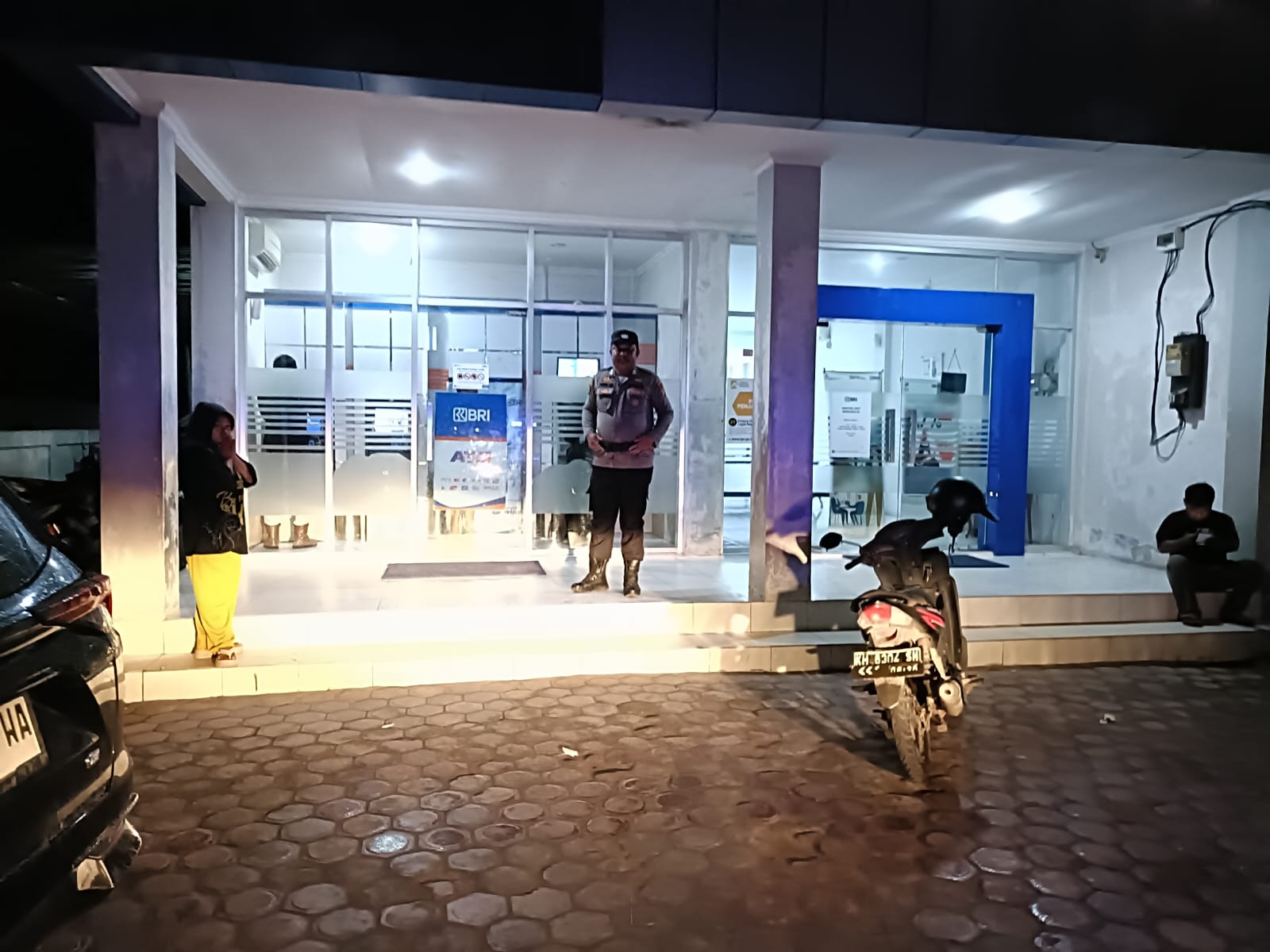 Piket Malam Polsek Bulik Patroli ke Perbankan (ATM) diwilkum Polsek Bulik
