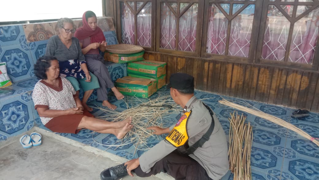 Polsek Gunung Purei Gelar Jumat Curhat, Serap Aspirasi dan Keluhan Warga