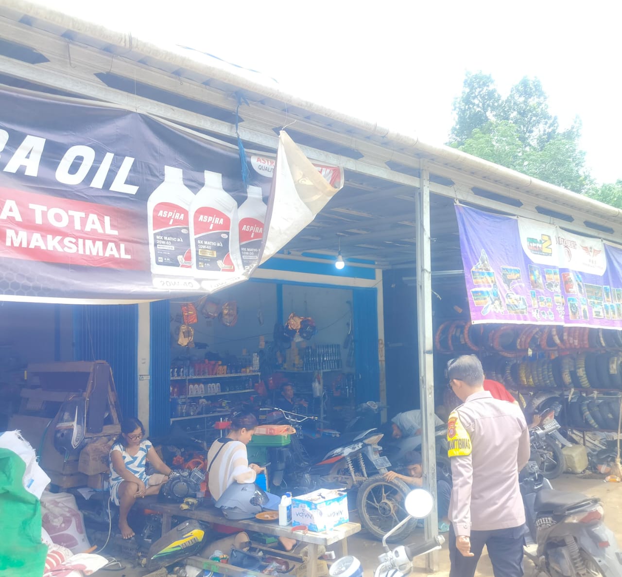 Piket Polsek Patroli kepertokoan diwilkum Polsek Delang