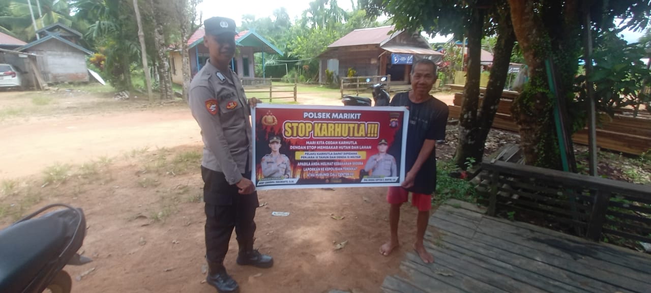 Personil Polsek Marikit Melaksanakan Sosialisasi Tentang Larangan Membakar Hutan Dan Lahan.