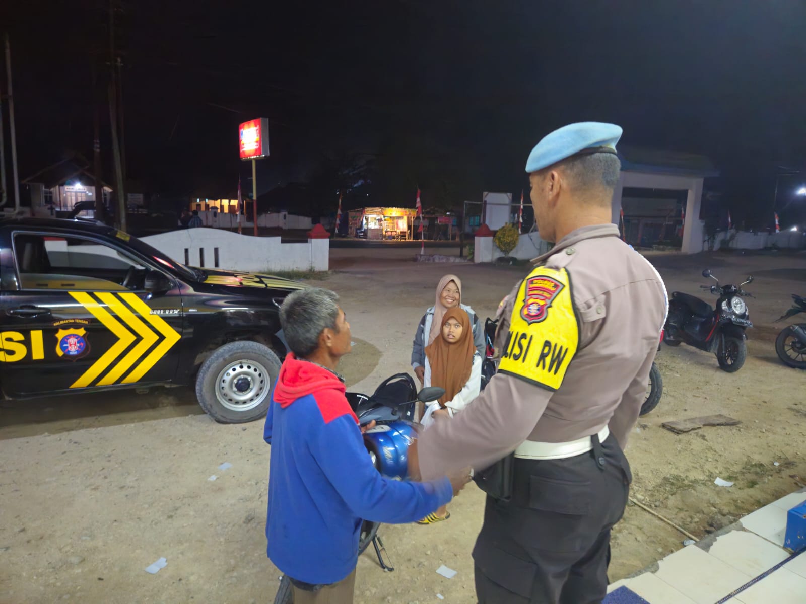 Personil Polsek Sematu Jaya laksanakan Patroli diwilkum Polsek Sematu Jaya