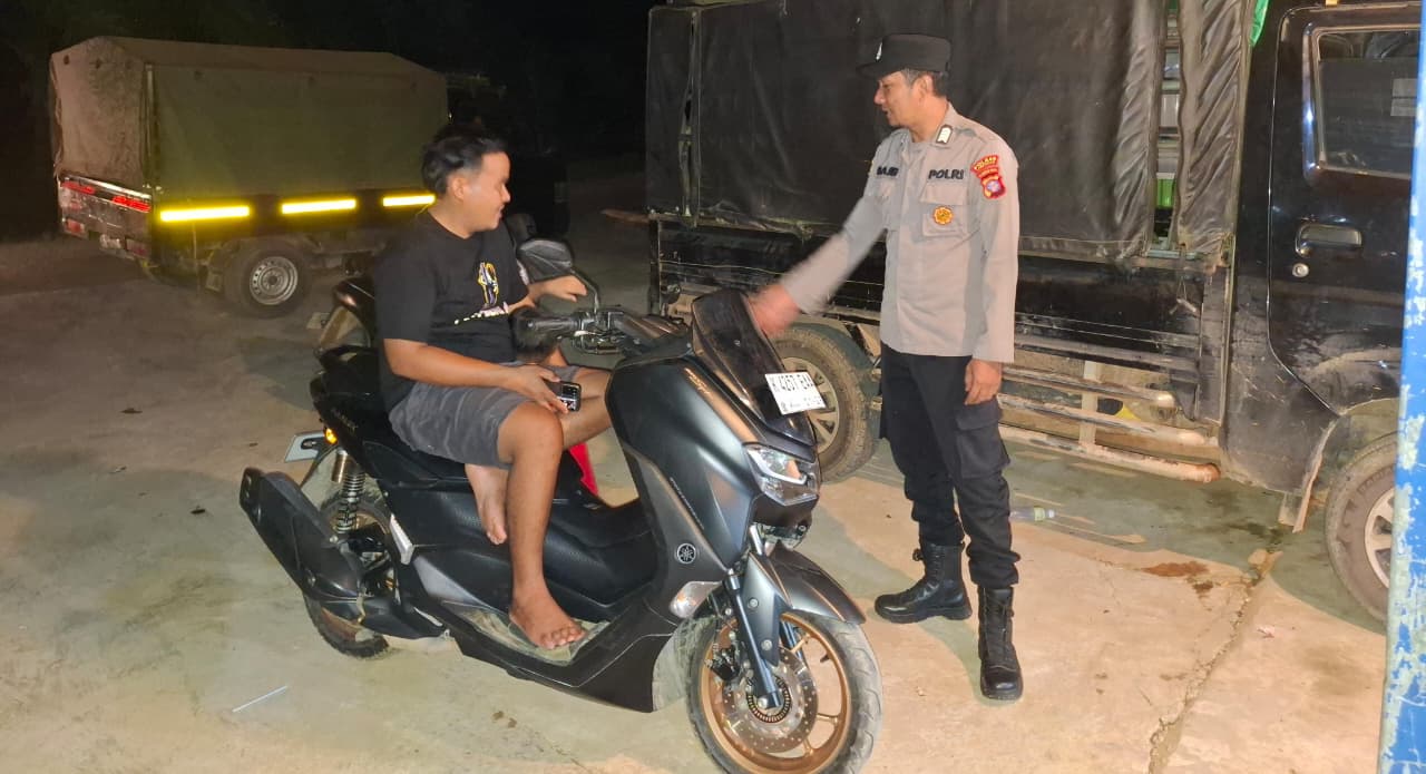 Personil Polsek Sambang kepada Masyarakat