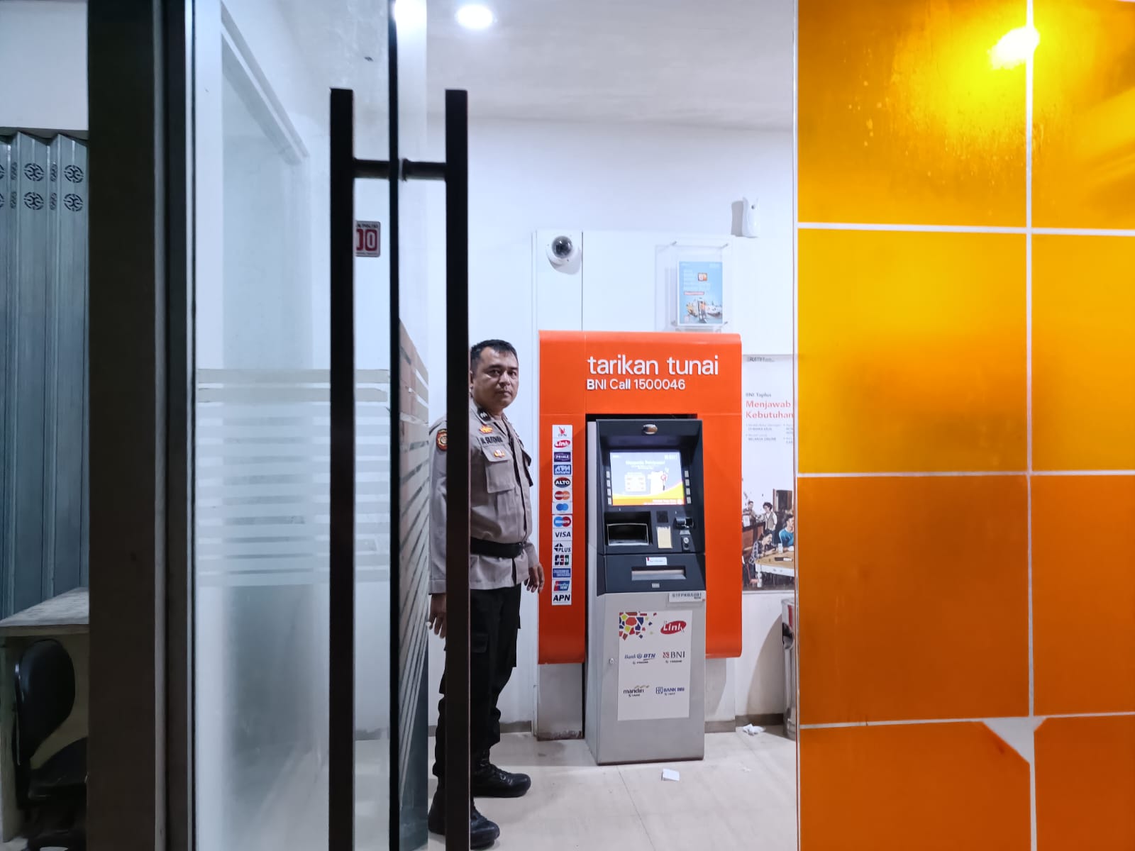 Piket Malam Polsek Bulik Patroli ke Perbankan (ATM) diwilkum Polsek Bulik