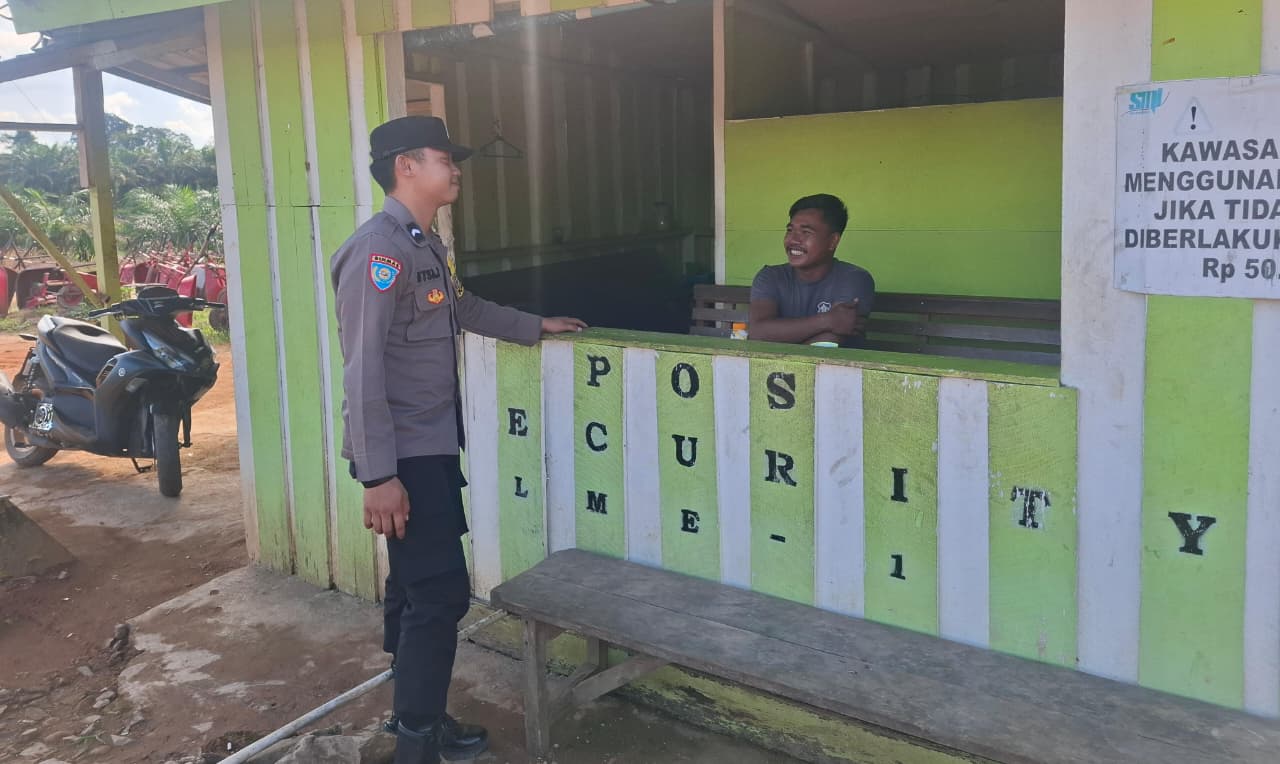 Personil Polsek Lamandau Patroli dan Sambang Pos Satpam Perusahaan