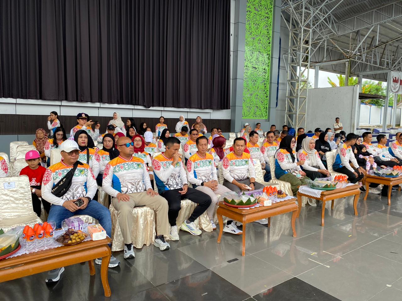 Kapolres Barito Utara Ikuti Senam dan Jalan Sehat Semarak HUT ke-75 Kabupaten dan HUT ke-80 RI