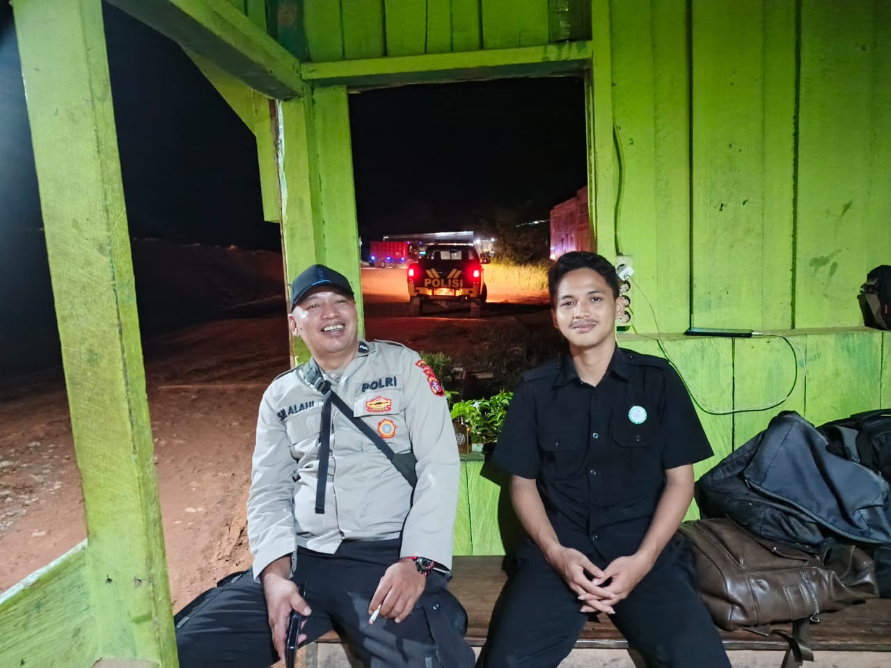 Piket Polsek lamandau melaksanakan Silaturahmi ke masyarakat