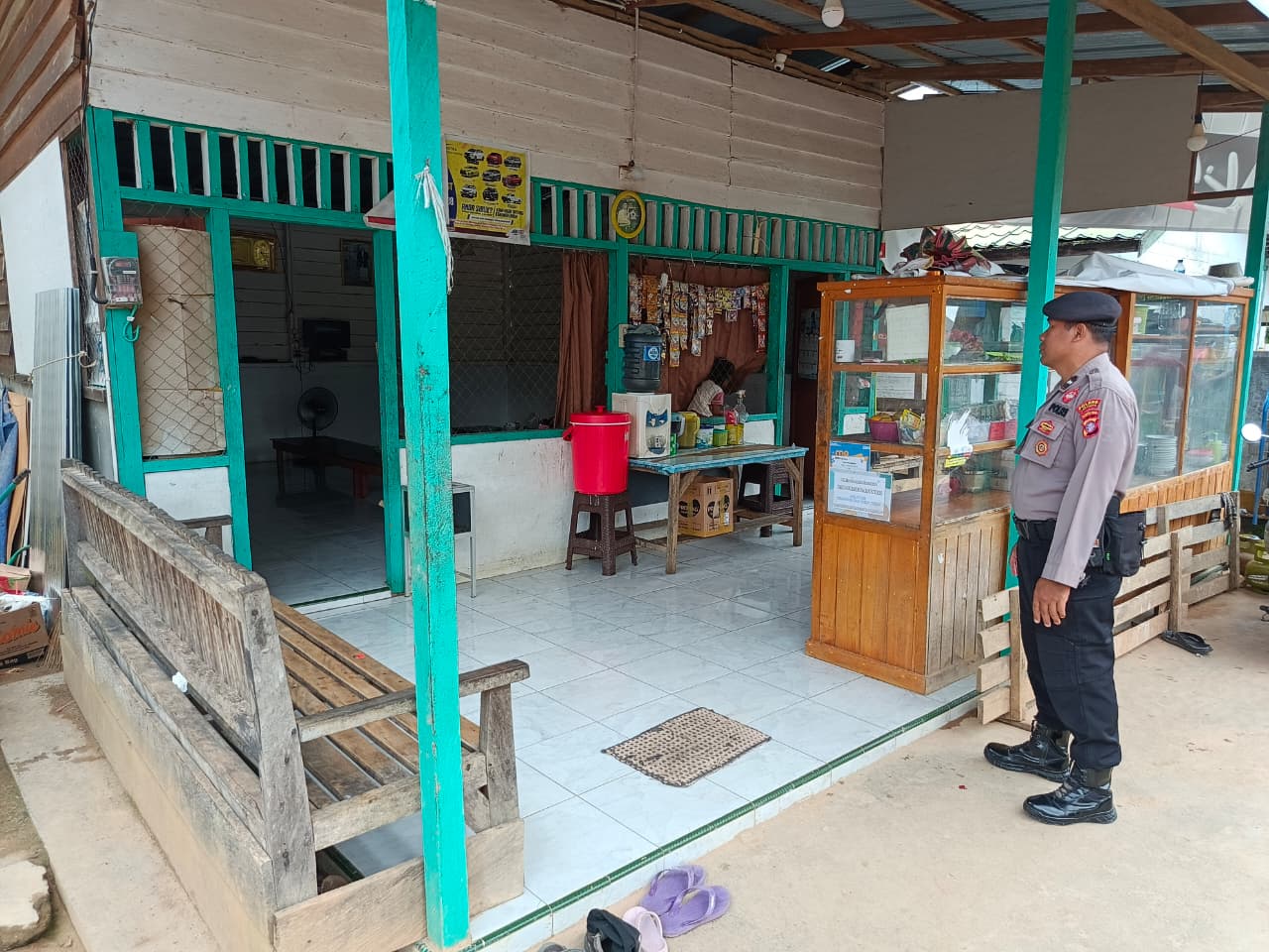 Piket Polsek laksanakan Patroli di Pasar di Wilkum Polsek Delang