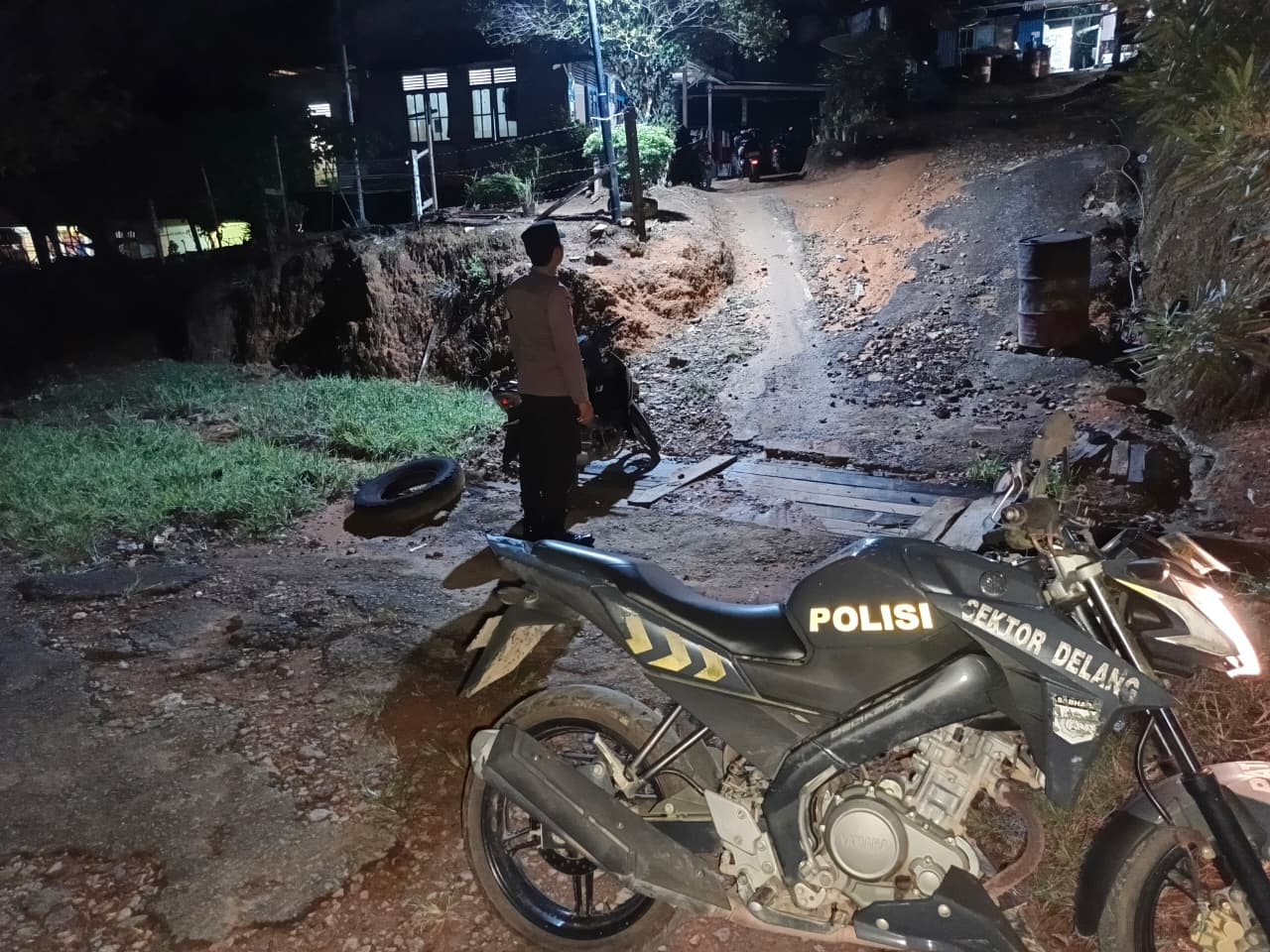 Piket Polsek Delang melaksanakan patroli diwilkum Polsek Delang