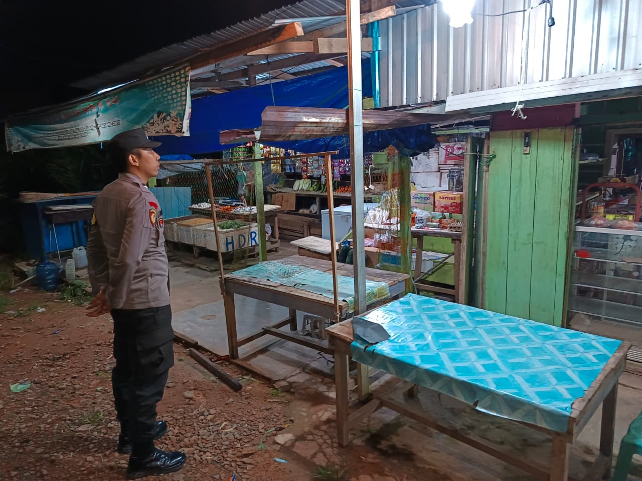 Piket Polsek Delang Silaturahmi Ke Masyarakat