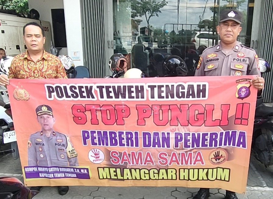 Putus Tindak Pelanggaran Pungli, Personel Polsek Teweh Tengah Himbau Stop Pungli ke Warga