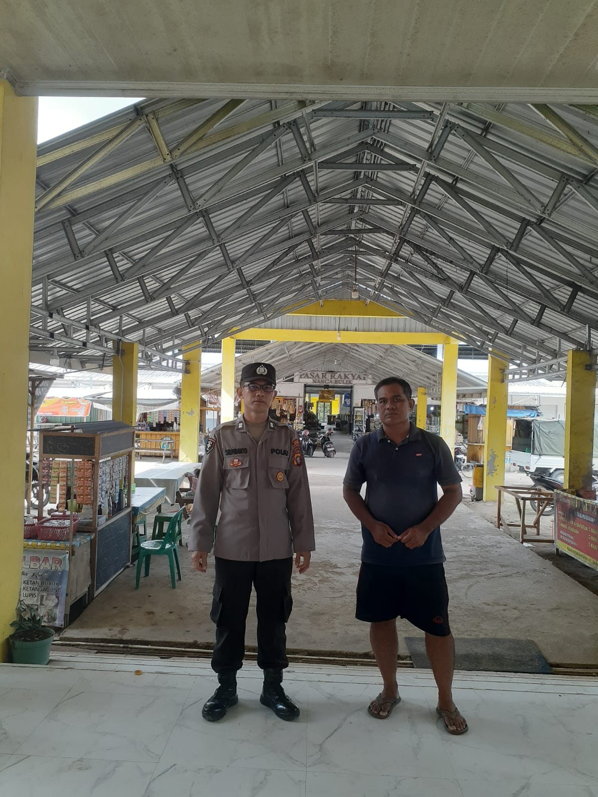 Piket Polsek laksanakan Patroli di Pasar di Wilkum Polsek Bulik