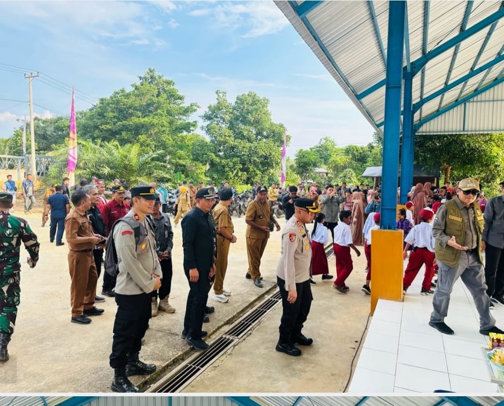 Kapolsek Teweh Timur Hadiri Peresmian Jembatan Bailey di Desa Jamut