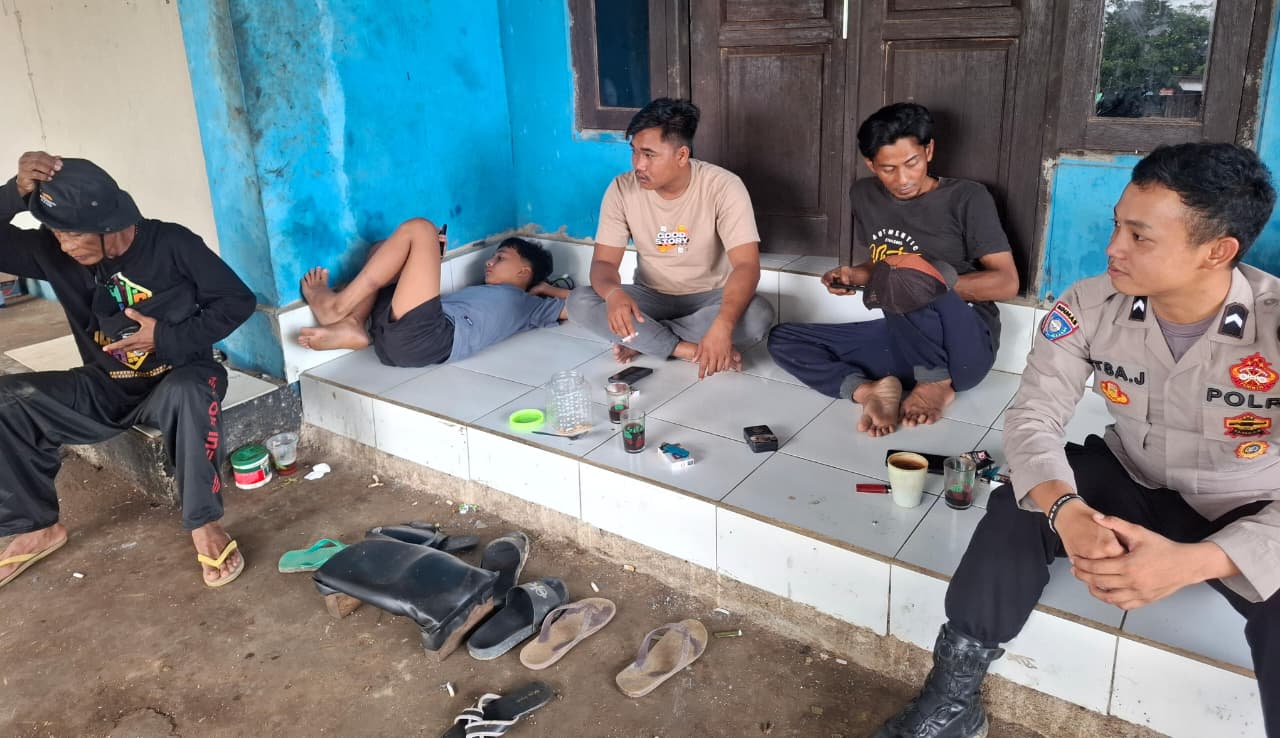 Piket Polsek Lamandau Sosialisasikan Penanggulangan Premanisme Berkedok Ormas