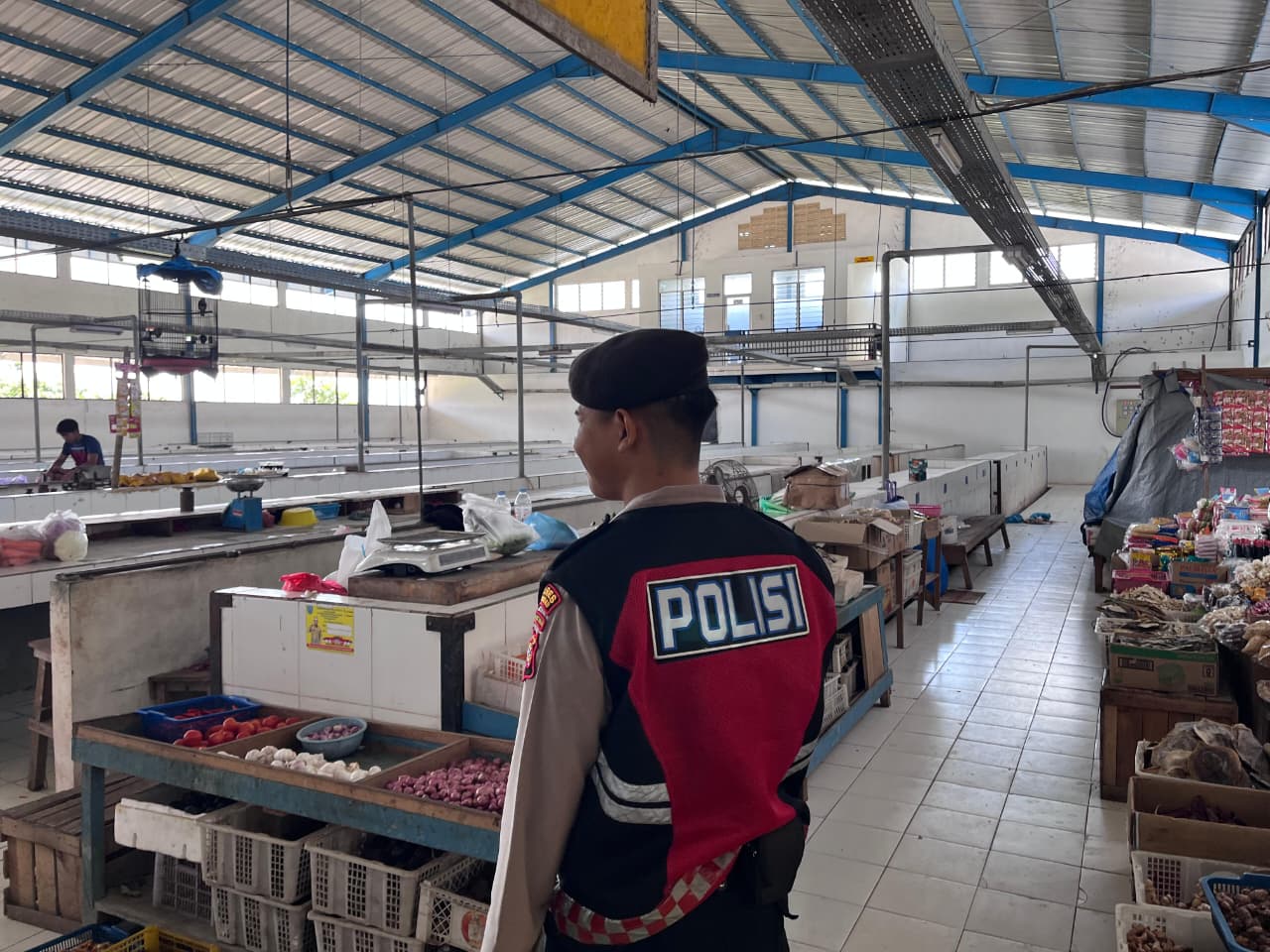 Satuan Samapta Patroli di Pasar Wilayah Hukum Polres Lamandau