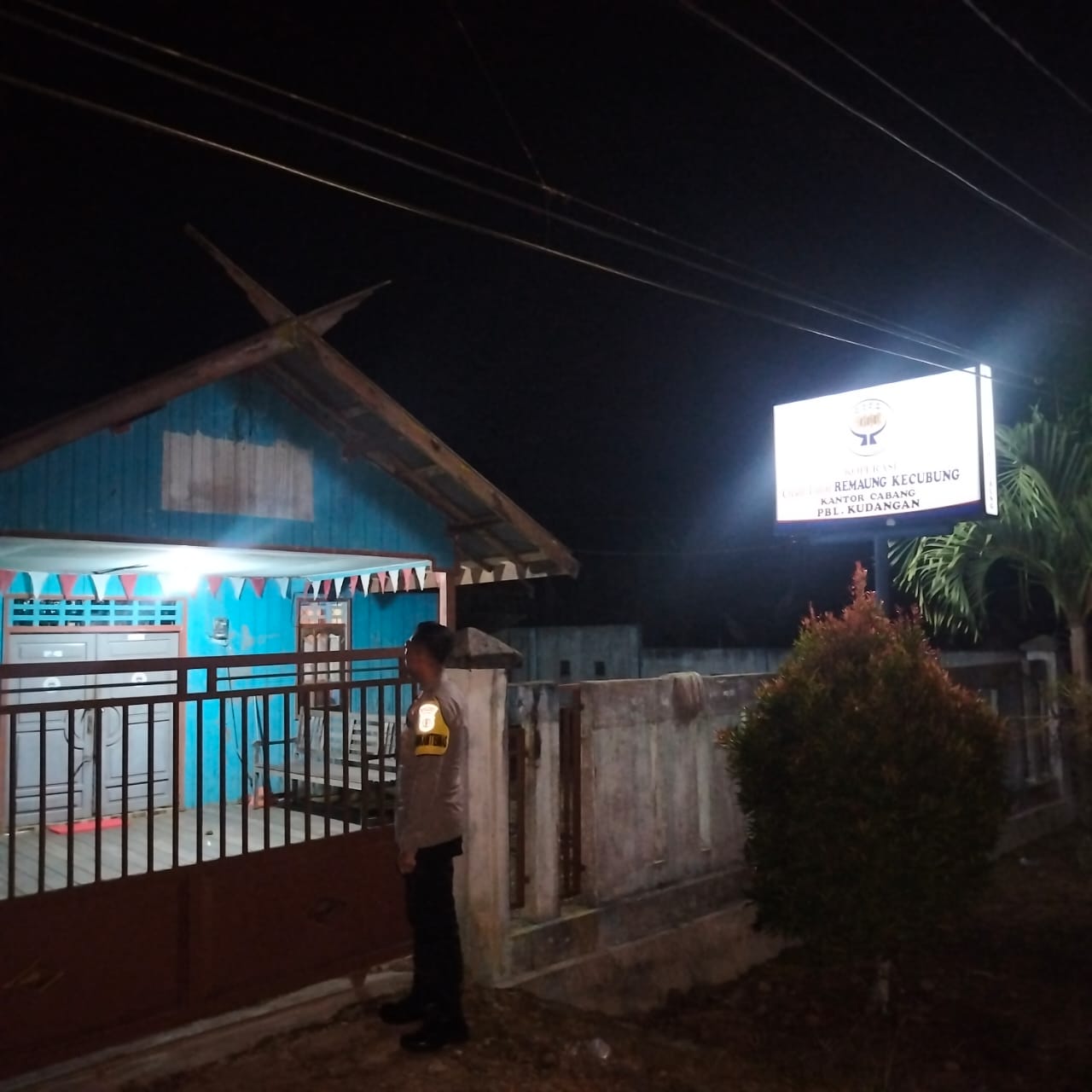 Piket Polsek Delang melaksanakan patroli diwilkum Polsek Delang