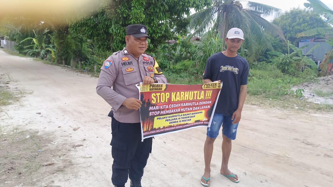 Bhabinkamtibmas Piket Polsek Tws Garing dan Pulau Malan terus sosialisasi Stop Karhutla kpd Masyarakat.
