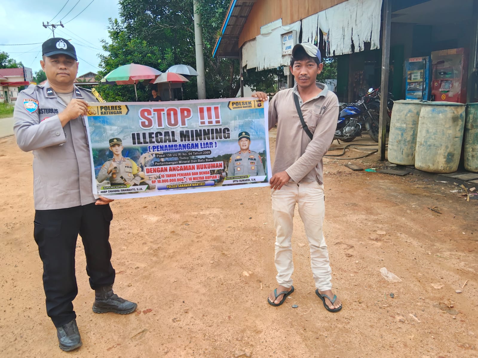 Bhabinkamtibmas Desa Tumbang Kaman Sosialisasi tentang larangan Ilegal Mining.