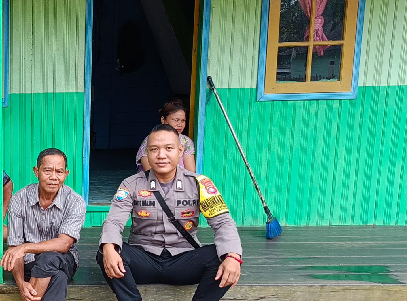 BHABINKAMTIBMAS POLSEK KATINGAN HULU MELAKSANAKAN SAMBANG KEPADA WARGA MASYARAKAT