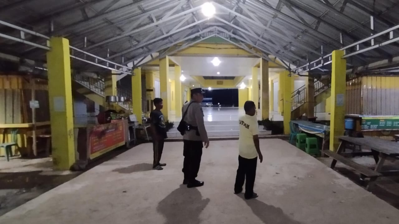 Personil Piket Polsek Bulik Laksanakan Patroli Pertokoan